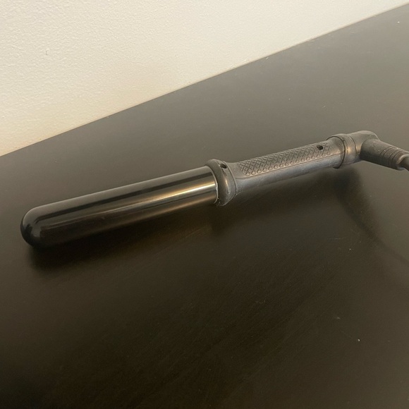 Nume 32mm Curling Wand - Picture 1 of 2